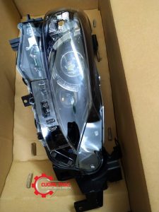 Hình ảnh đèn pha Mazda 6 2015 2.5 có liếc 2 bi