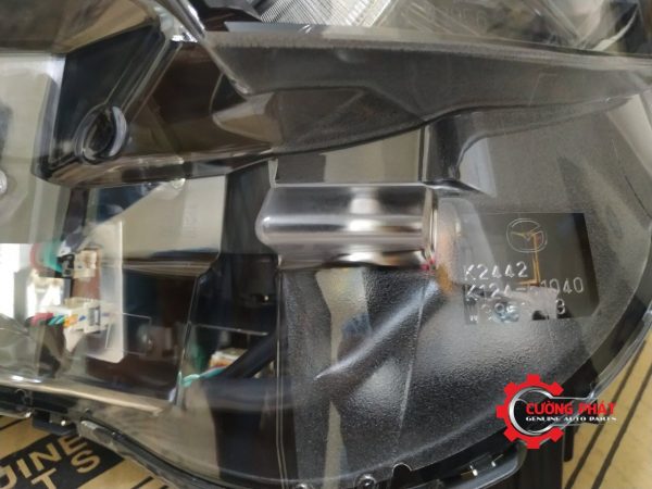 Cận cảnh mặt đèn pha CX5 2018