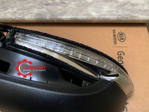 Cận cảnh xi nhan kính lái Kia Forte, K3, Cerato 2016 chính hãng