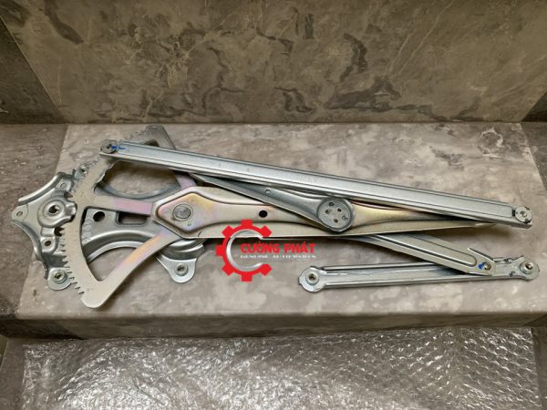 Hình ảnh compa nâng kính cửa trước Mitsubishi Triton, Pajero Sport 2010 chính hãng