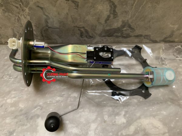 Cận cảnh cảm biến báo nhiên liệu Triton 2011 chính hãng