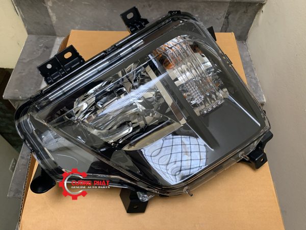 Cận cảnh đèn gầm Triton 2019 chính hãng