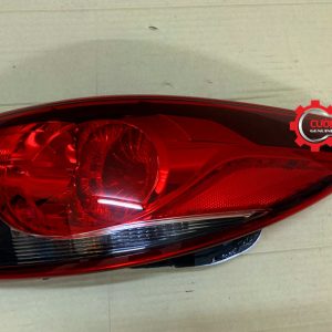 Hình ảnh đèn hậu miếng ngoài Mazda 6 chính hãng