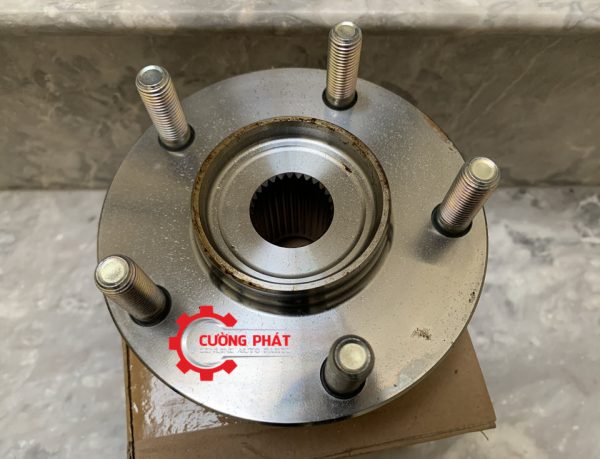 Cận cảnh giá bắt bi moay ơ trước Xpander chính hãng