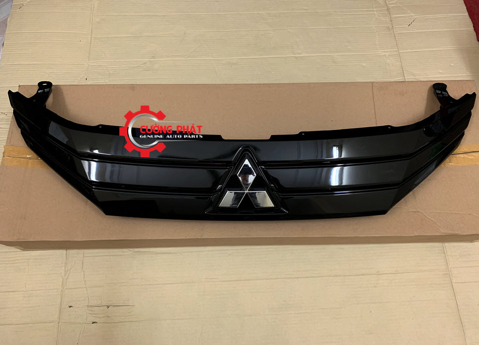 Hình ảnh mặt ga lăng đen Mitsubishi Xpander 2019 chính hãng