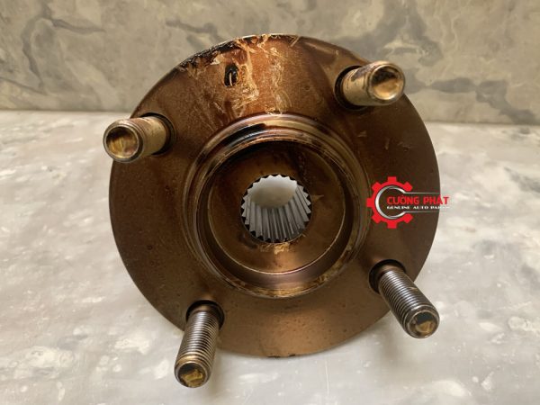 Cận cảnh giá bắt moay ơ trước Attrage, Mirage chính hãng