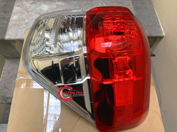 Cận cảnh đèn hậu 4Runner 2009-2014 chính hãng