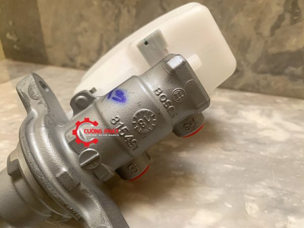 Cận cảnh tổng phanh New Triton chính hãng