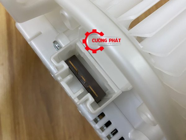Giắc cắm quạt gió dàn lạnh taplo LX570 2009-2016