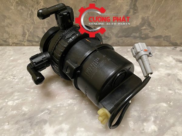 Cận cảnh cụm lọc nhiên liệu lõi giấy Triton, Pajero Sport chính hãng