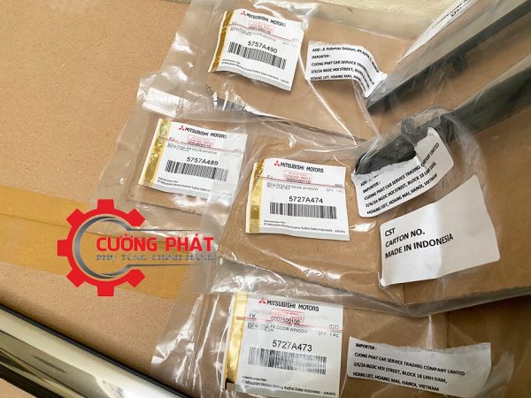 Mã nẹp chân kính cánh cửa Xpander, Xpander Cross
