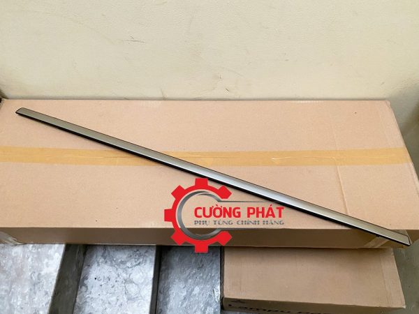 Hình ảnh nẹp chân kính cánh cửa Mitsubishi Xpander, Xpander Cross