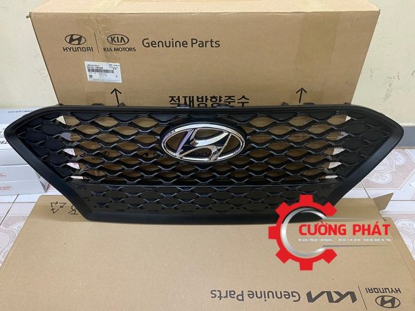 Hình ảnh mặt ga lăng đen Hyundai Kona 2016-2022 chính hãng