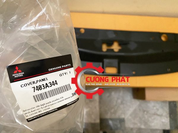 Mã ốp che khóa nắp capo Pajero Sport 2021-2022 chính hãng