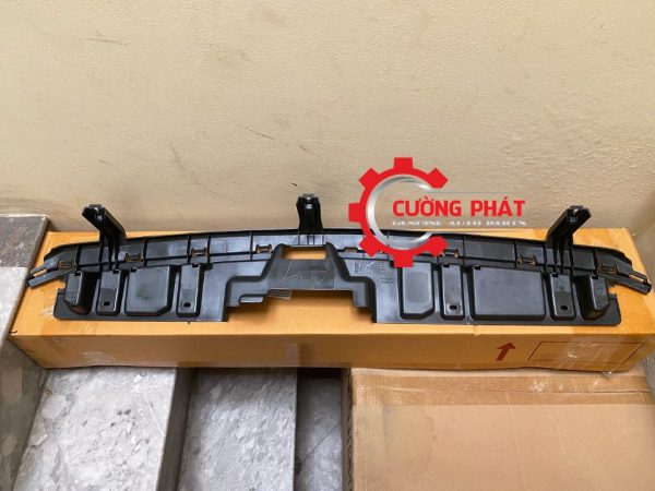 Mặt sau ốp che khóa nắp capo Attrage 2020-2022 chính hãng