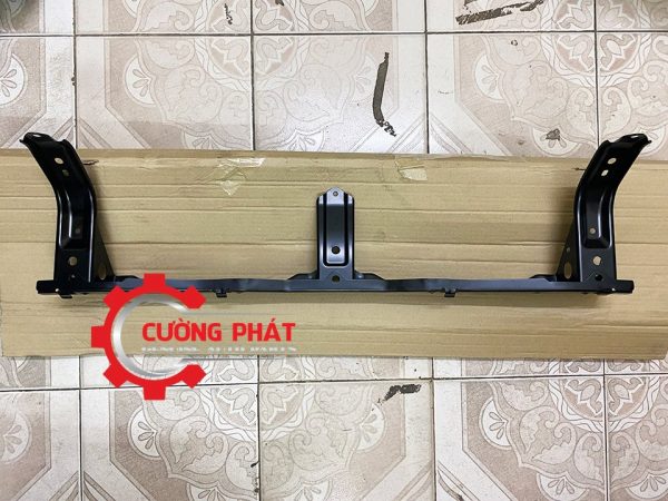 Hình ảnh xương tăng cứng cản sau Mitsubishi Pajero Sport 2017-2020 chính hãng