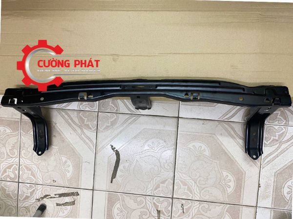 Cận cảnh xương tăng cứng cản sau Pajero Sport 2017-2020 chính hãng
