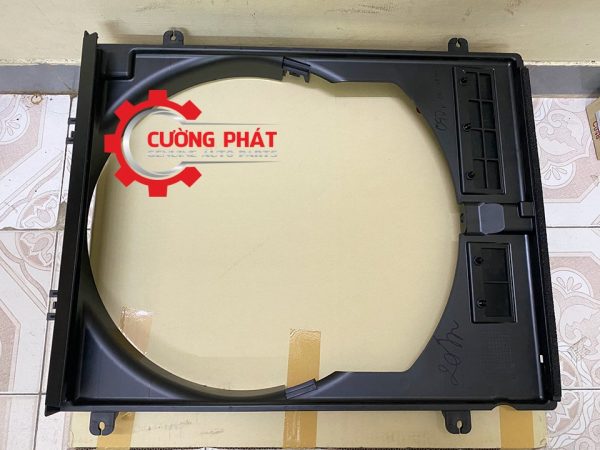 Hình ảnh lồng quạt két nước Mitsubishi New Triton 2015-2018 chính hãng