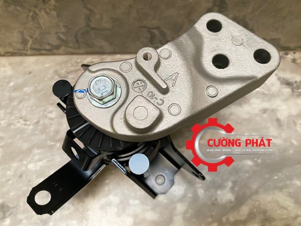 Cận cảnh chân máy thủy lực Attrage, Mirage chính hãng