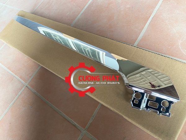 Cận cảnh ốp cản trước trên Xpander Cross 2023
