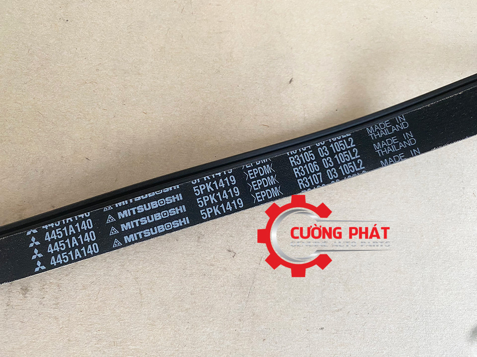 Mã dập trên thân dây curoa trợ lực Pajero Sport 4N15 2021-2023 chính hãng