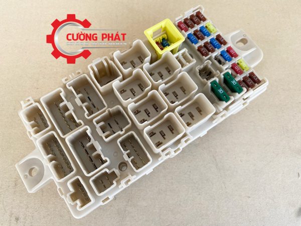 Hộp cầu chì khoang động cơ Attrage, Mirage chính hãng