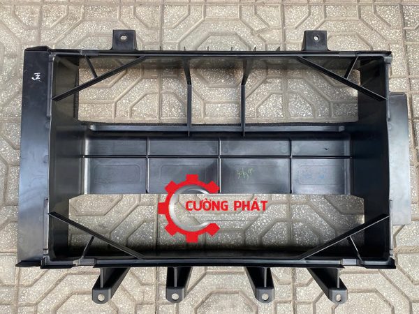 Góc chụp cận cảnh hướng gió giữa Mitsubishi Xpander 2022-2025 chính hãng