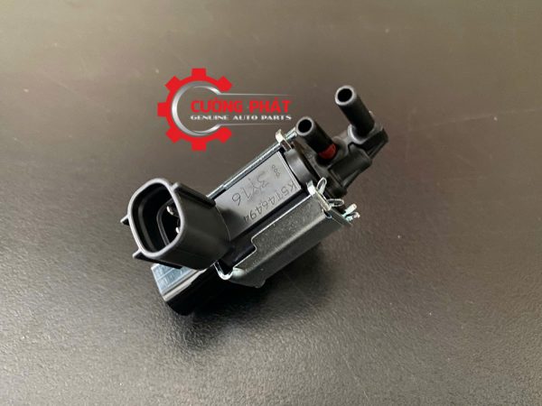 Cận cảnh giắc cắm van mở dù EGR Triton, Pajero Sport 4N15