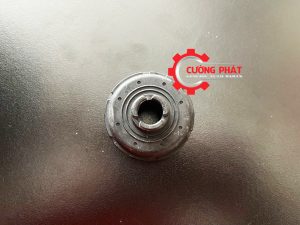 Hình ảnh cao su giảm xóc sau miếng trên Mitsubishi Xpander
