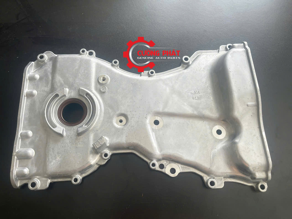 Góc chụp cận cảnh bơm dầu Outlander liền bưởng
