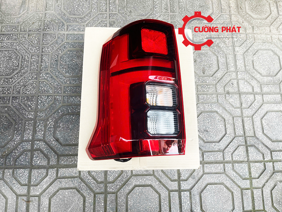 Hình ảnh đèn hậu led Triton 2025 chính hãng